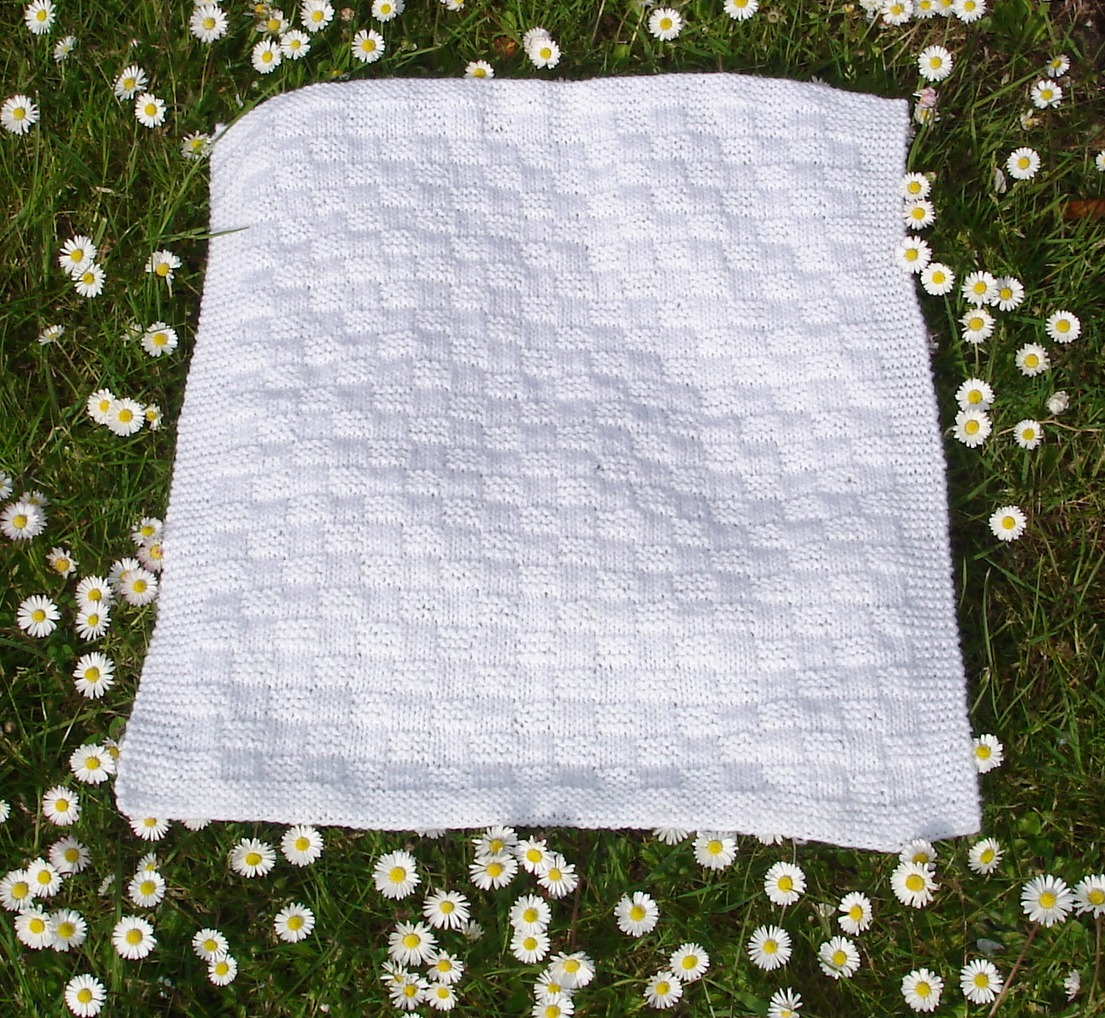 Marianna's Lazy Daisy Days Premature Baby Blankets