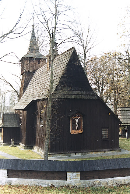kościół św. Trójcy w Łopusznej, The church of the Holy Trinity in Łopuszna