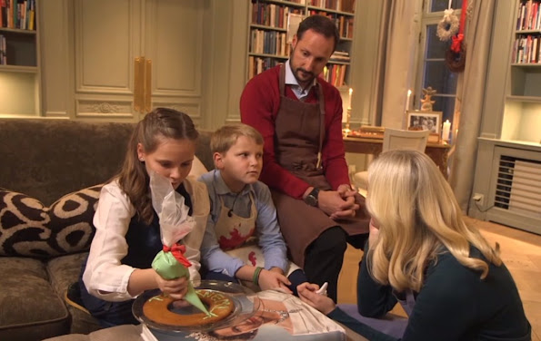 Crown Prince Haakon, Crown Princess Mette-Marit and with their children Princess Ingrid Alexandra and Prince Sverre Magnus