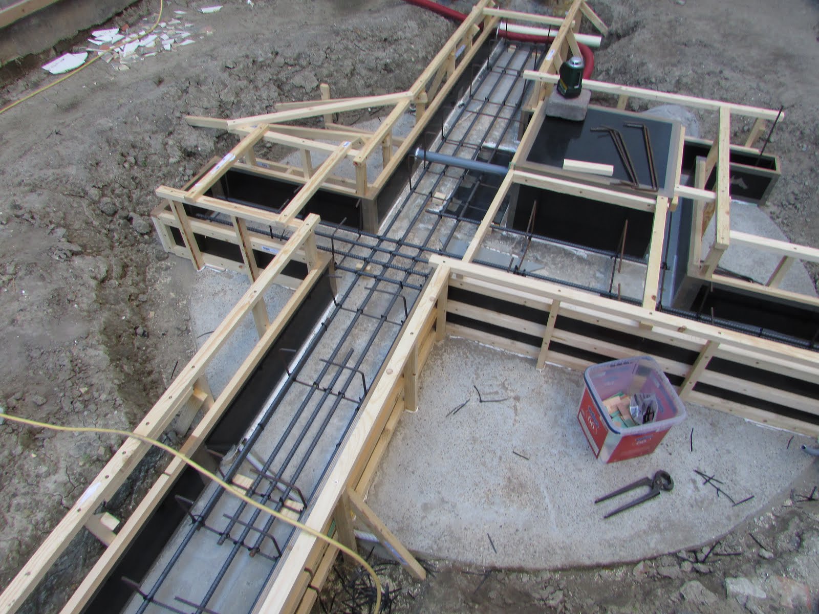 Bekisting voor beton maken - Fundering - Livios