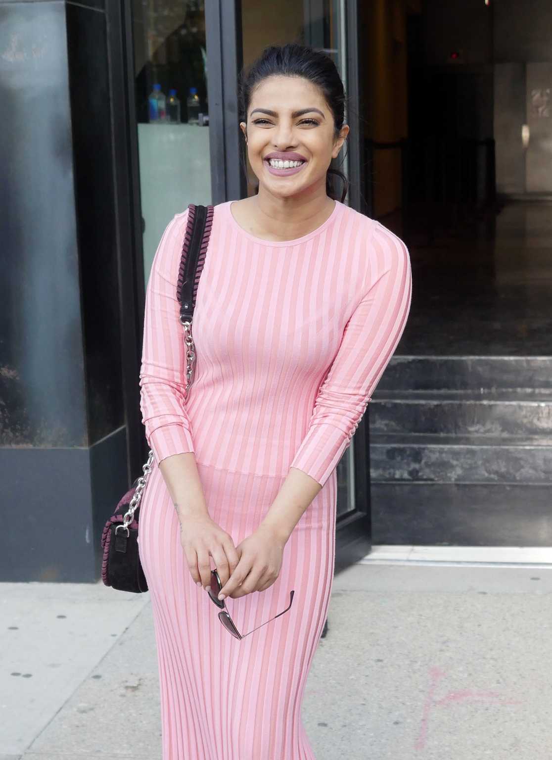 Priyanka Chopra flaunts a figure hugging pink dress in NY