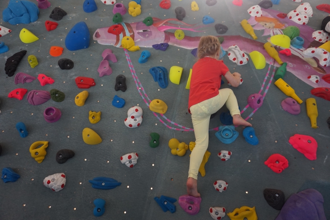 Berliini, kiipeilyä lasten kanssa, boulderointi