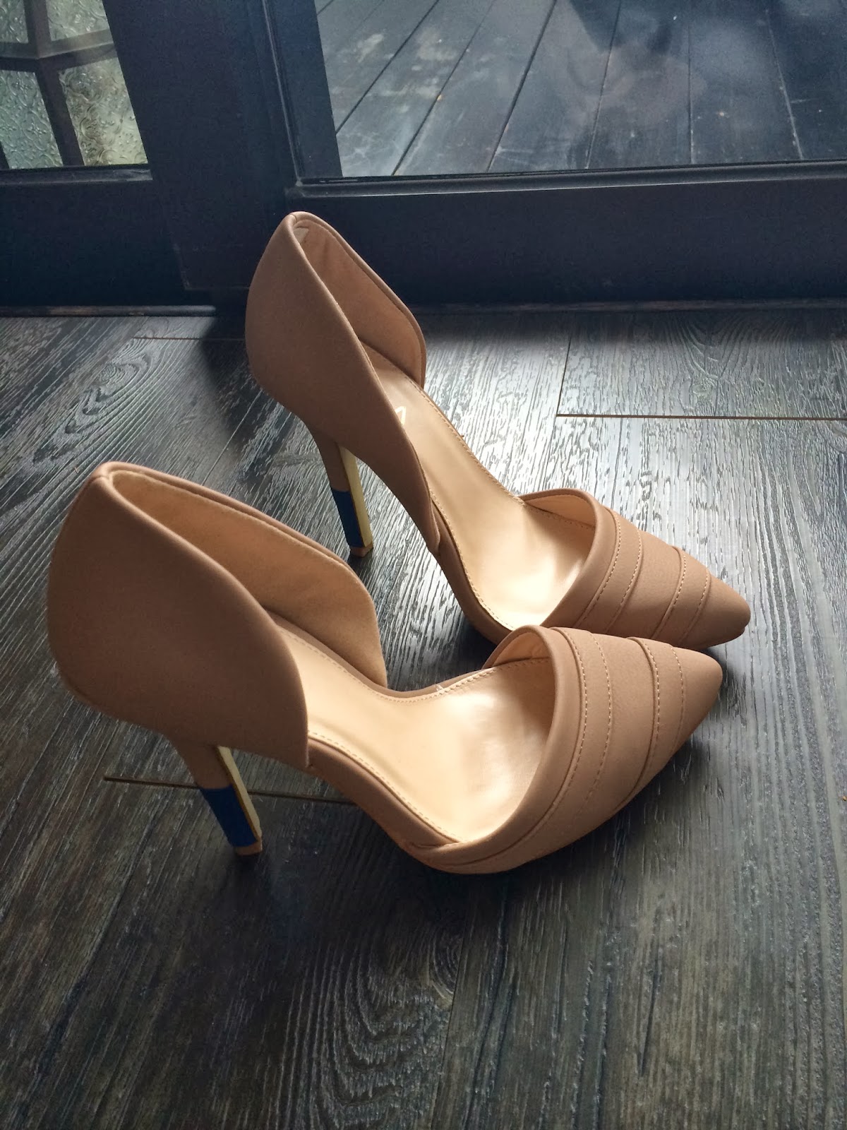 zalora pumps