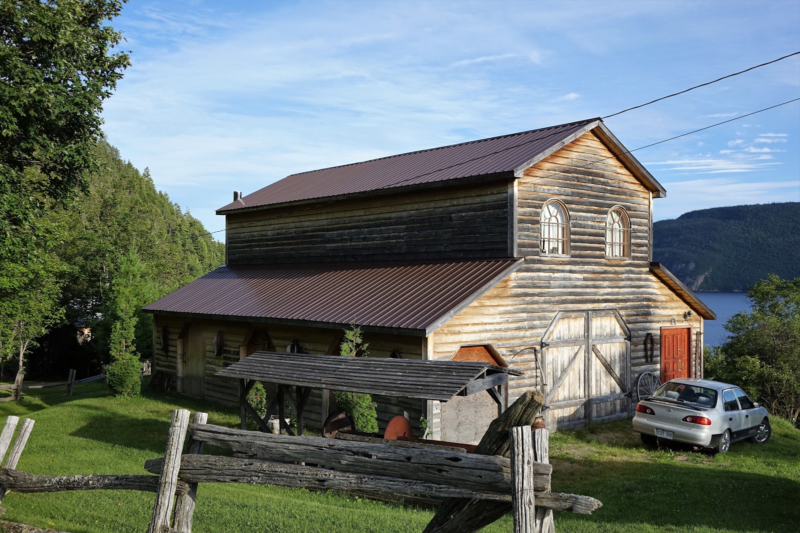 La Petite Hirondelle Canada. Québec. SainteRoseduNord, Tadoussac et