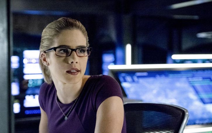 Performers Of The Month - April Winner: Outstanding Actress - Emily Bett Rickards