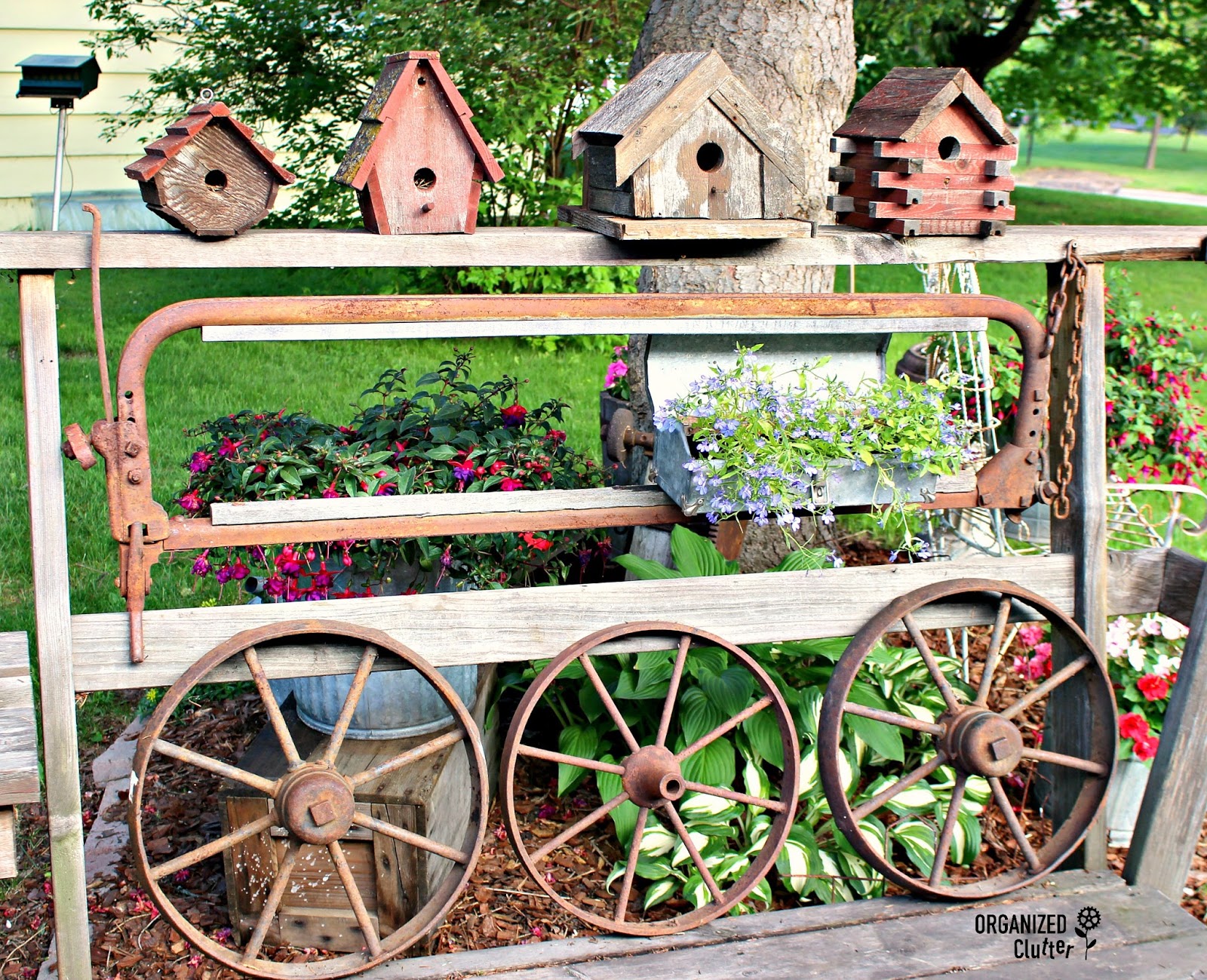 JUNK GARDENING Organized Clutter