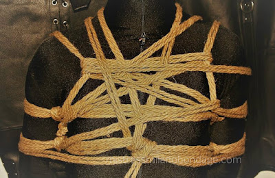 BONDAGE SOSPENSIONI e corde SHIBARI di juta