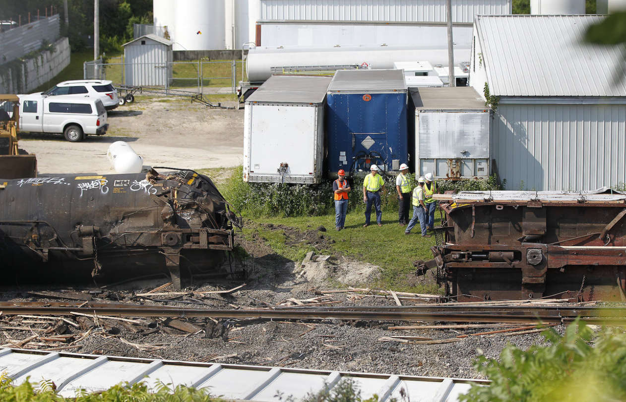 MEC&F Expert Engineers TRAIN DERAILMENTS CAUSED BY HUMAN ERRORS ARE