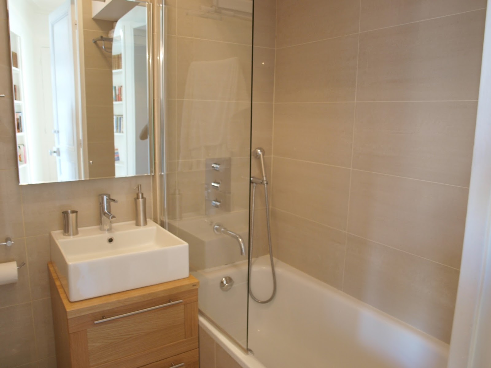 Modern neutral bathroom in our Paris apartment - Hello Lovely Studio