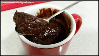http://directoalamesa.blogspot.com.es/2015/08/mug-cake-de-chocolate-negro.html