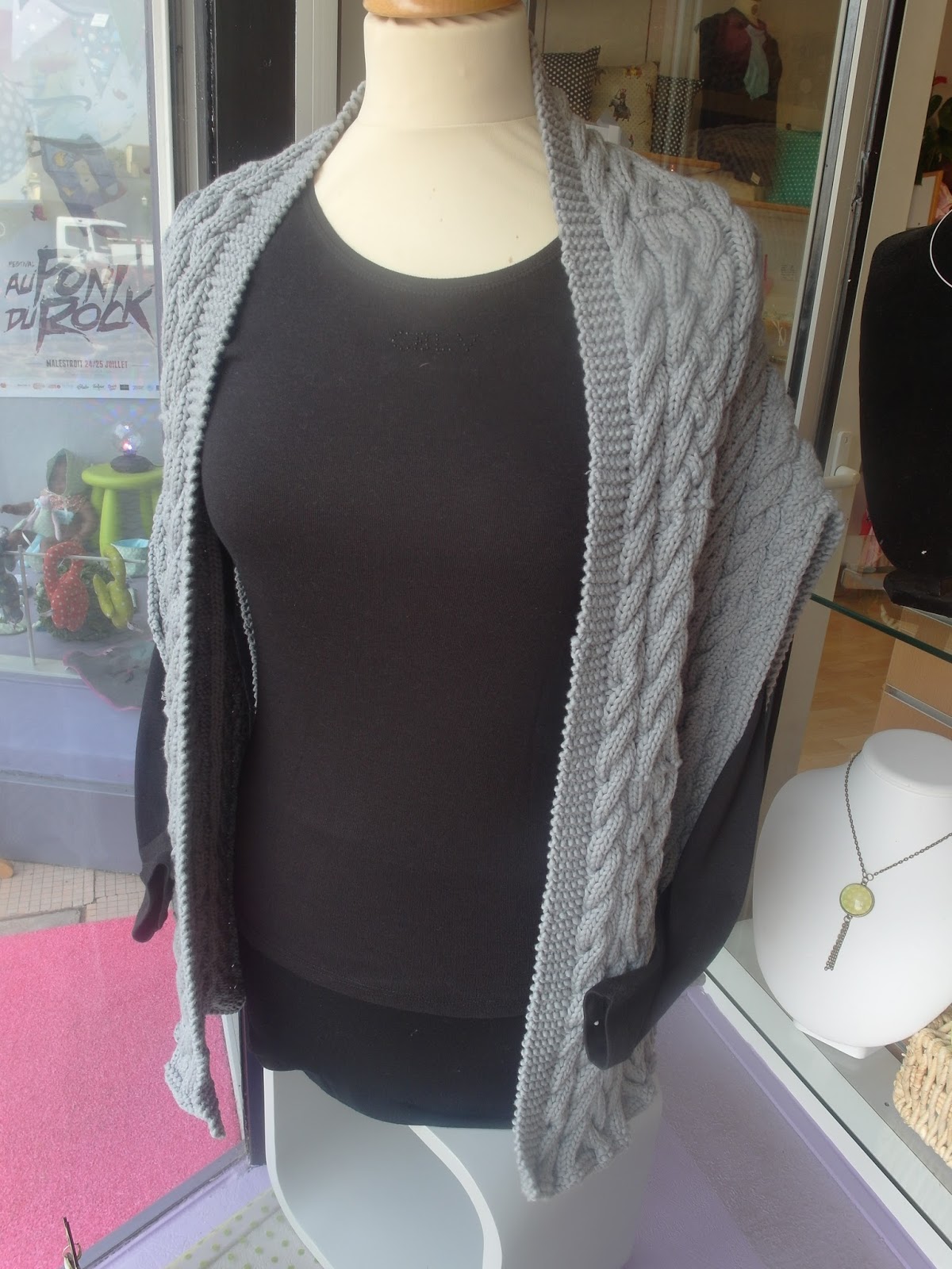 Un point c'est tout: Pull style poncho