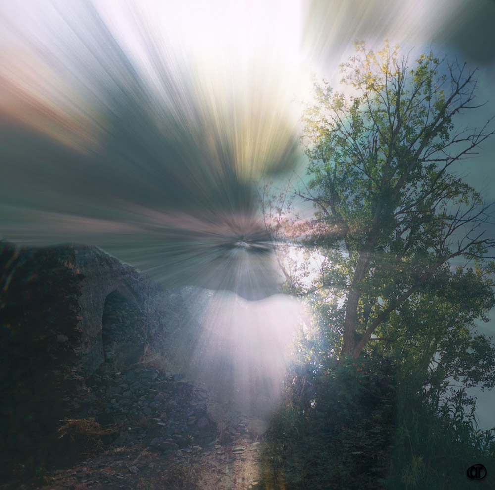 Divina y Fabulosa RESURGIR...