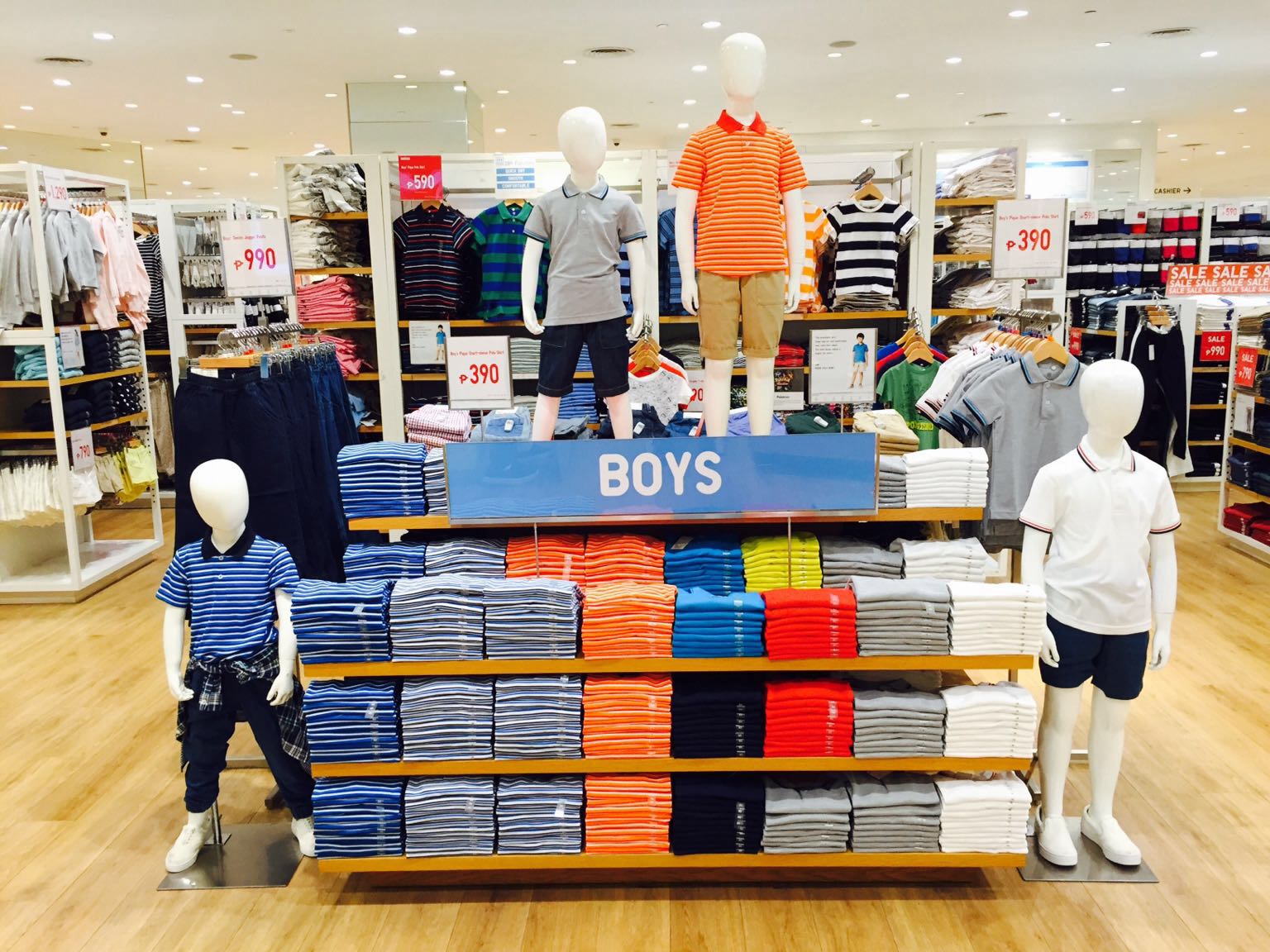 Shopgirl Jen UNIQLO SET TO OPEN SIX NEW STORES