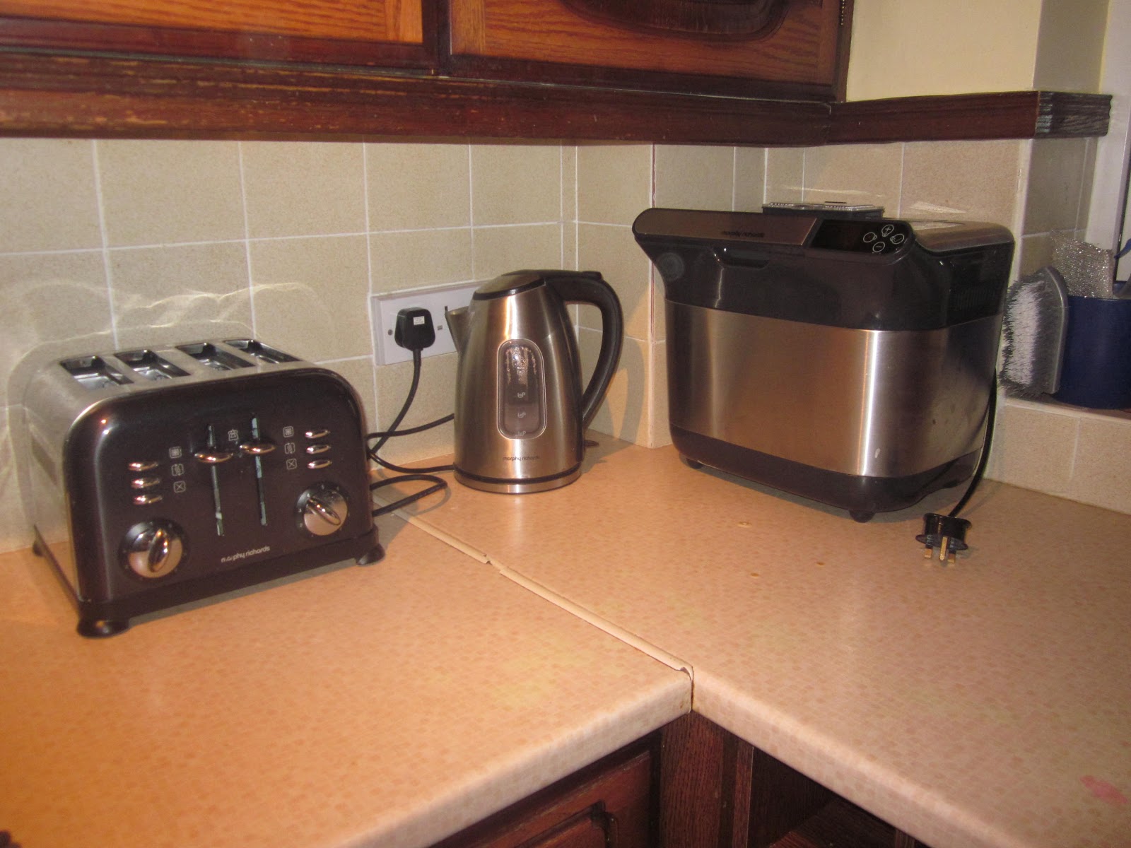 morphy richards premium plus bread maker