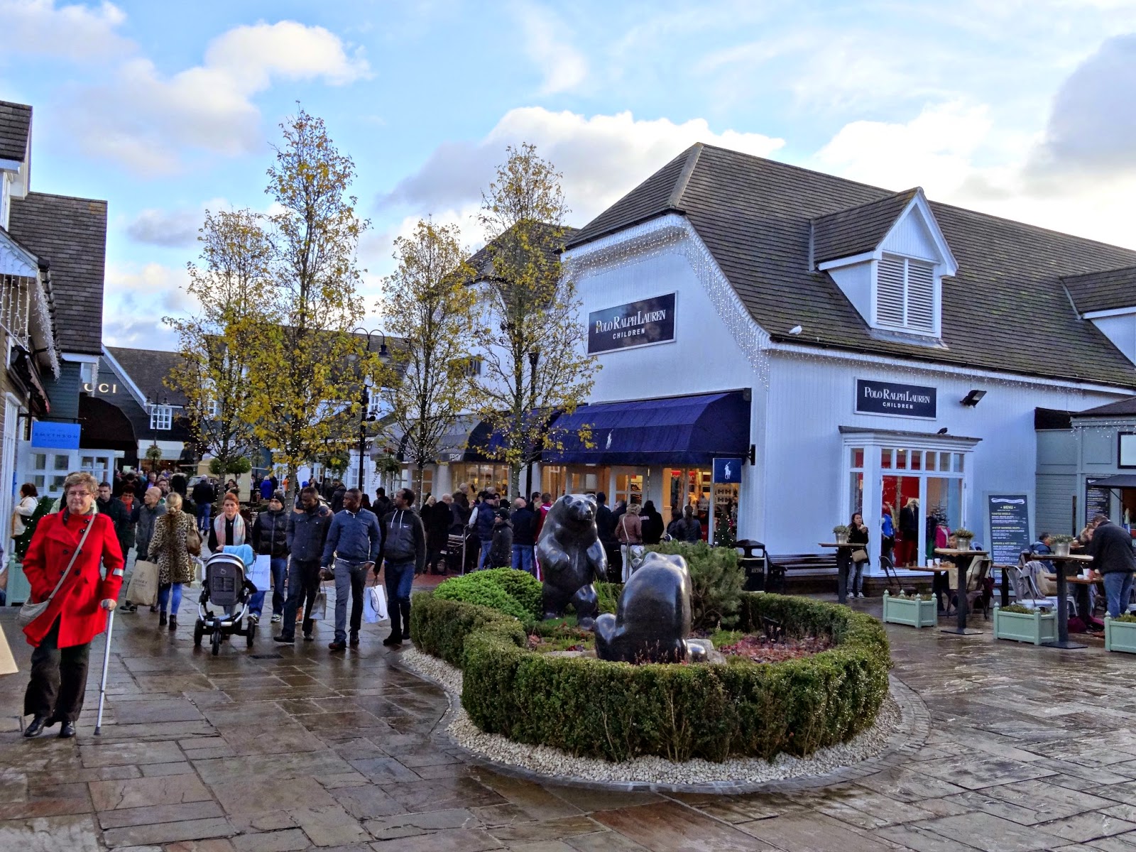 Moule Estimé éditorial ralph lauren bicester village autobus Animé Naturel