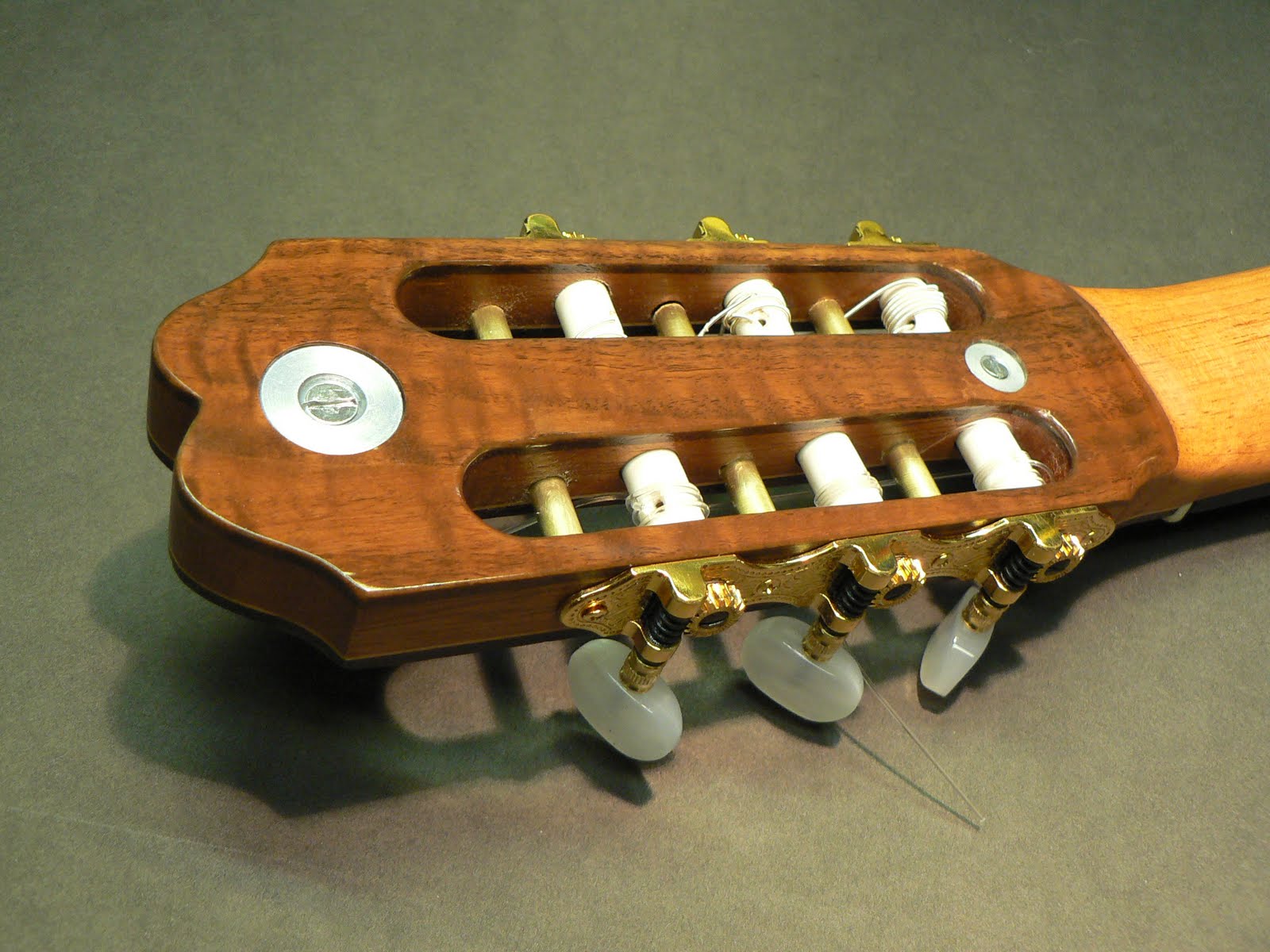 Bill Rayner, Luthier Classical Guitar, Ukulele 12String Classical