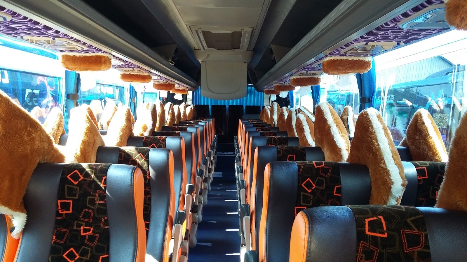 Sewa Bus Pariwisata Banten: Panduan Lengkap untuk Liburan Tak Terlupakan