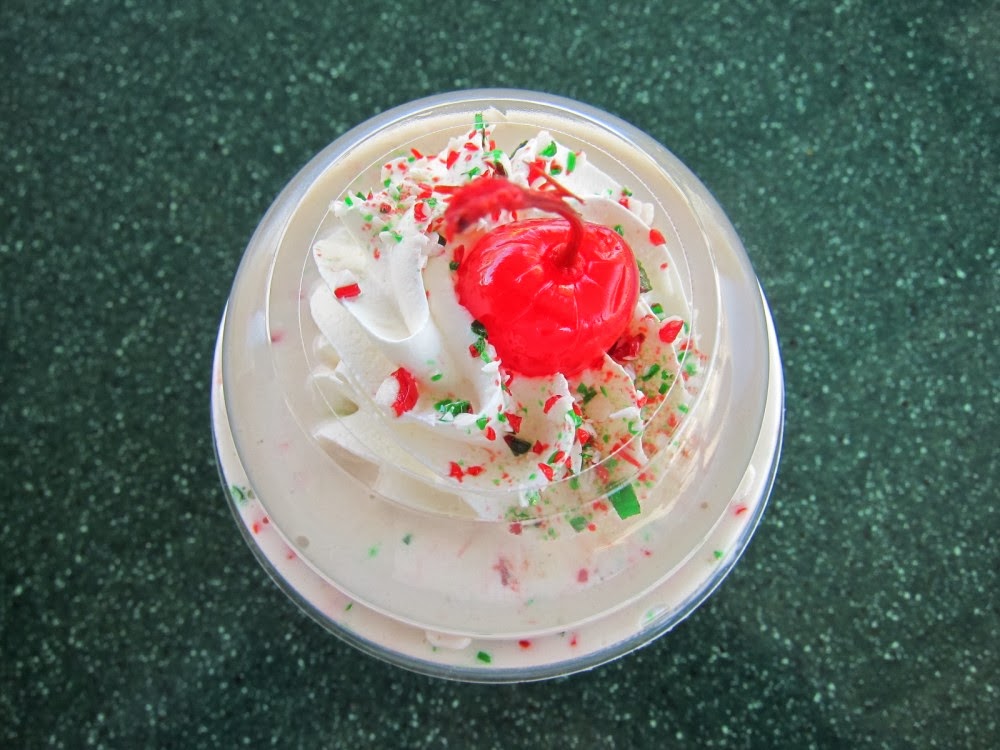 Review Sonic Holiday Mint Shake