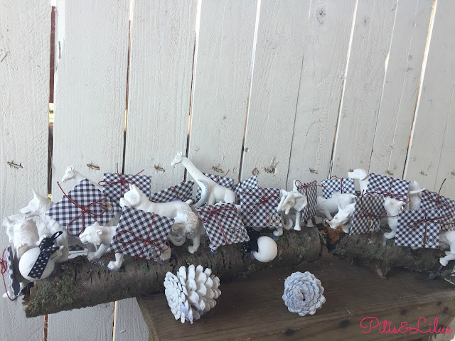 CALENDARIO DE ADVIENTO CON MUÑECOS DE PLÁSTICO CALENDARIO DE ADVIENTO CON MUÑECOS DE PLÁSTICO