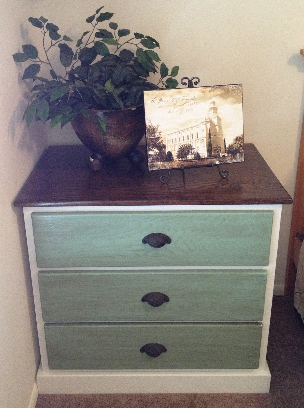 How This 3-Drawer Dresser Solved a Clutter Nightmare Forever
