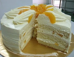 Snowy Peach custard cream cake.