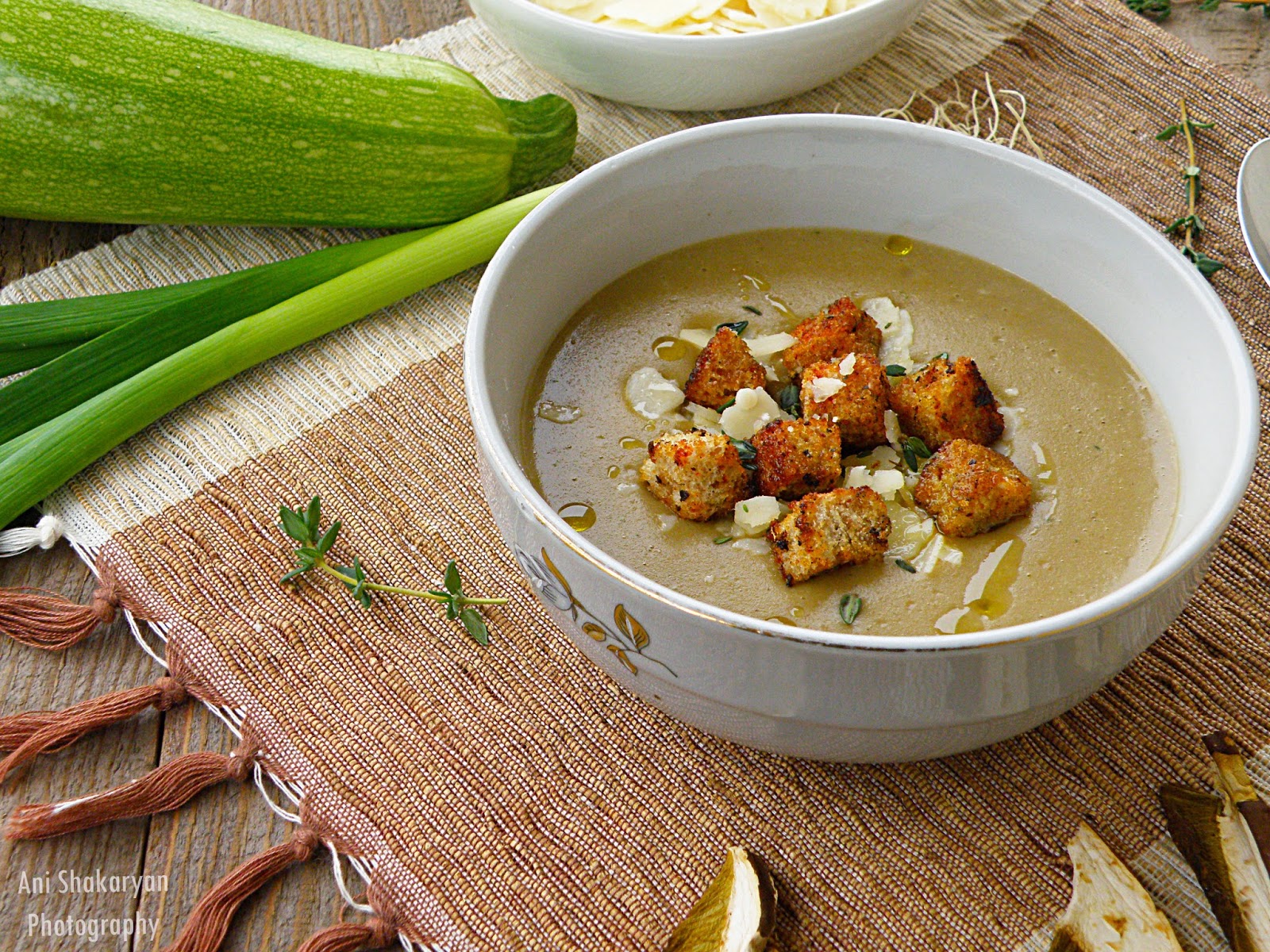 Чем отличается суп от похлебки. Чем отличается суп от похлебки. Русская овощная похлебка. Похлебка петровская. Постная чечевичная похлебка.