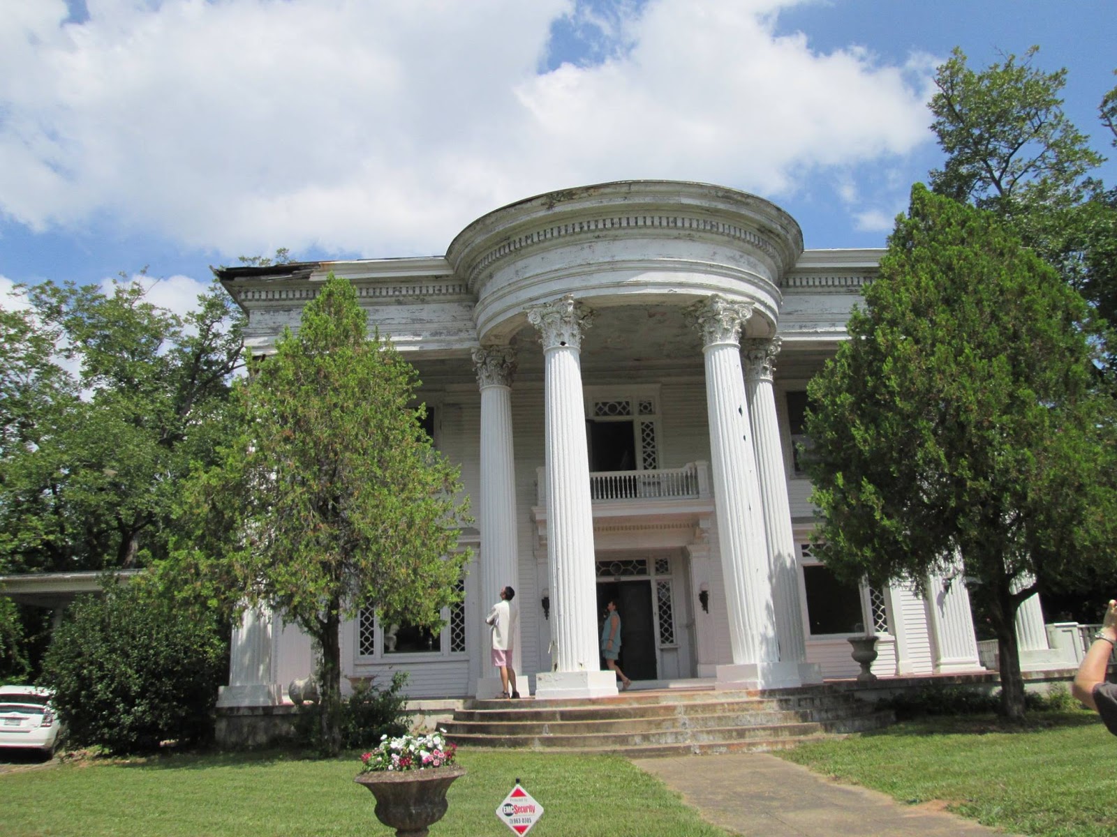 The BurwellGoss House