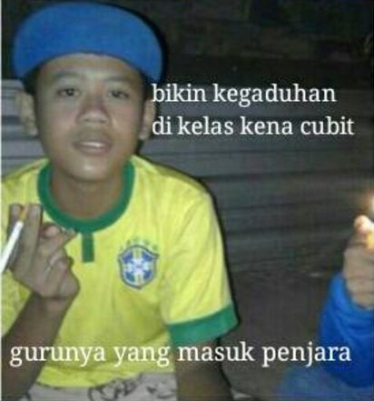 Ini Cerita Versi si Murid Yang Minta Gurunya Dihukum, Yang Akhirnya Berdamai. Ini Cerita Versi si Murid Yang Minta Gurunya Dihukum, Yang Akhirnya Berdamai.