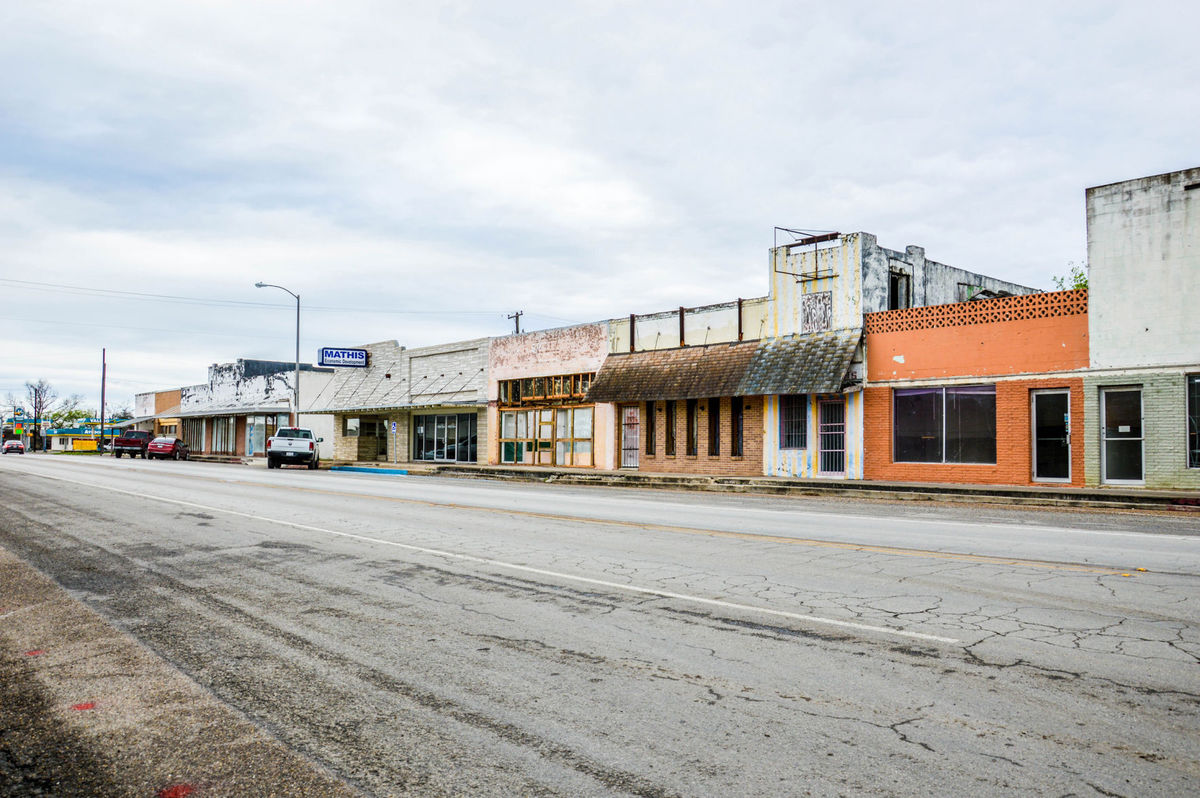 Mathis Teacher Declares for TBOE, District 2, Opposing Ruben Cortez in