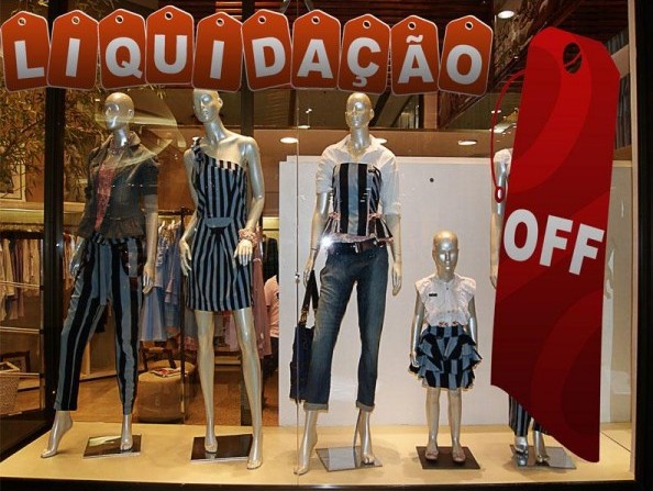 Como Decorar Vitrines Em Epoca De Liquidacao Del Carmen By Sarruc