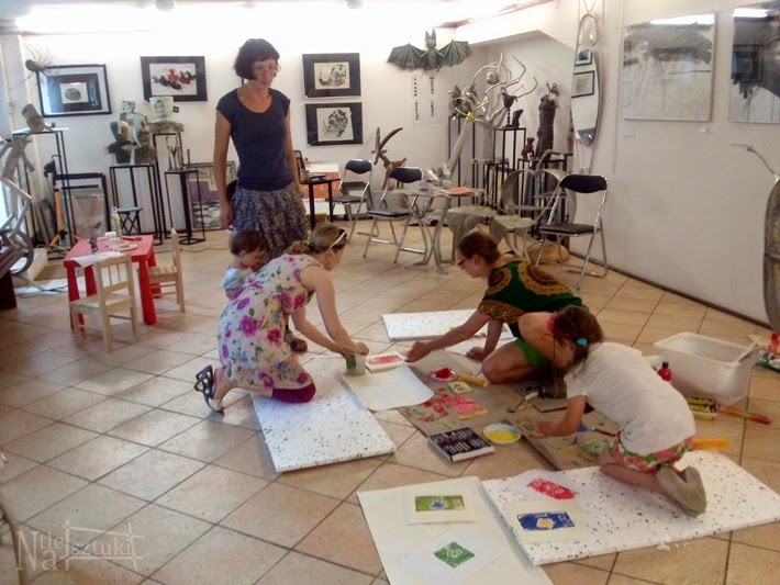 Warsztaty artystyczne dla dzieci w Galerii 8+. 2014