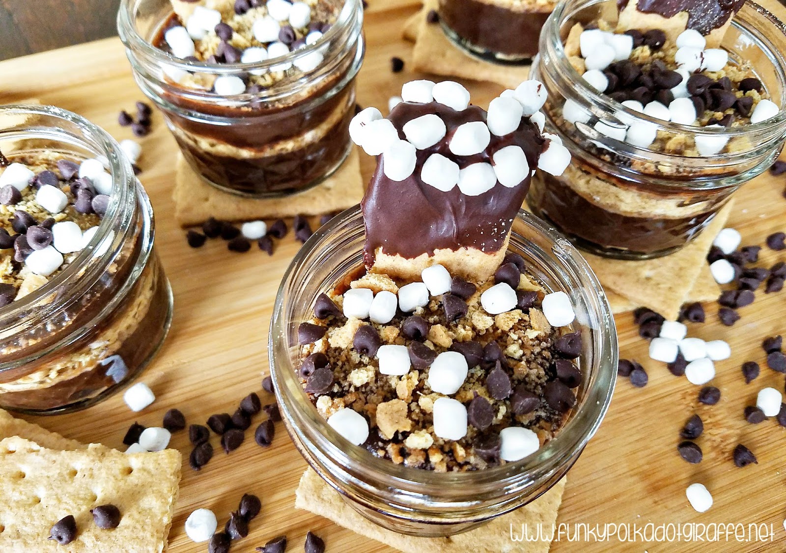 Funky Polkadot Giraffe S'mores {Pudding} In a Jar Baking with Kids