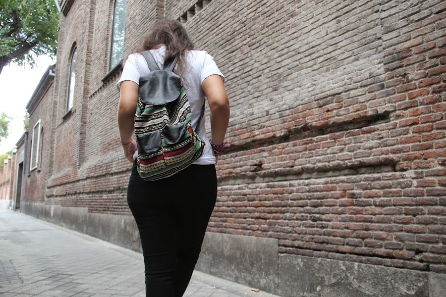 DIY Tutorial: Bolso Mochila muy fácil. Blog diy y blog costura.