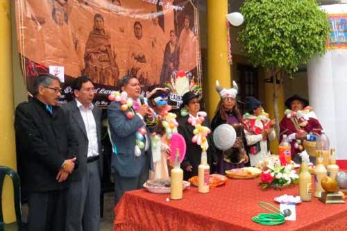 Carnaval de Antaño de Sucre se proyecta al resto del país