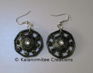 kalanirmitee: Quilled earrings