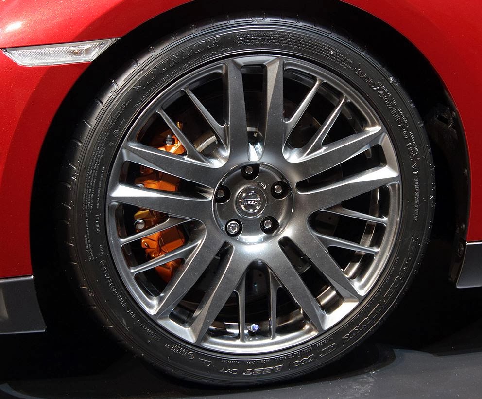 Nissan GT-R Wheel and Tire Fitment - 2009gtr.com