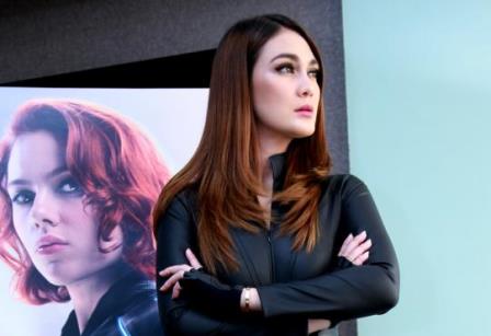 Model Rambut Lurus Panjang Model Rambut Lurus Panjang