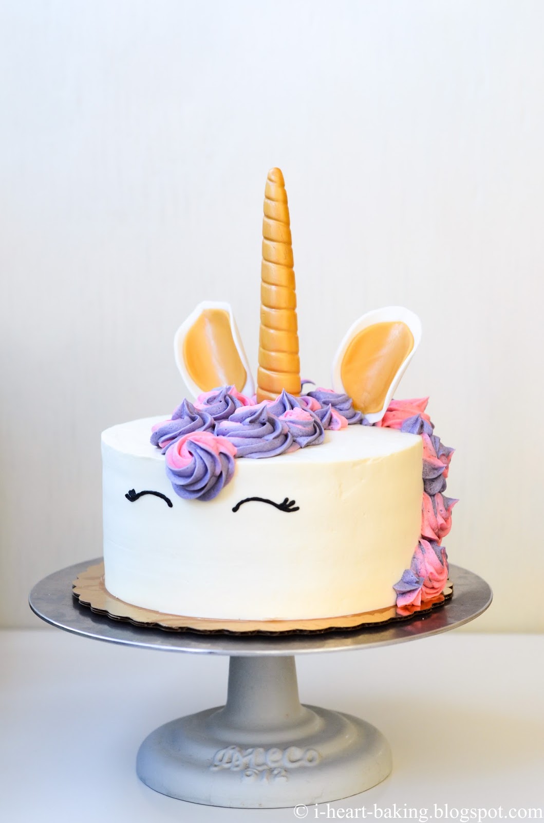 i heart baking!: unicorn birthday cake with handmade fondant unicorn horn