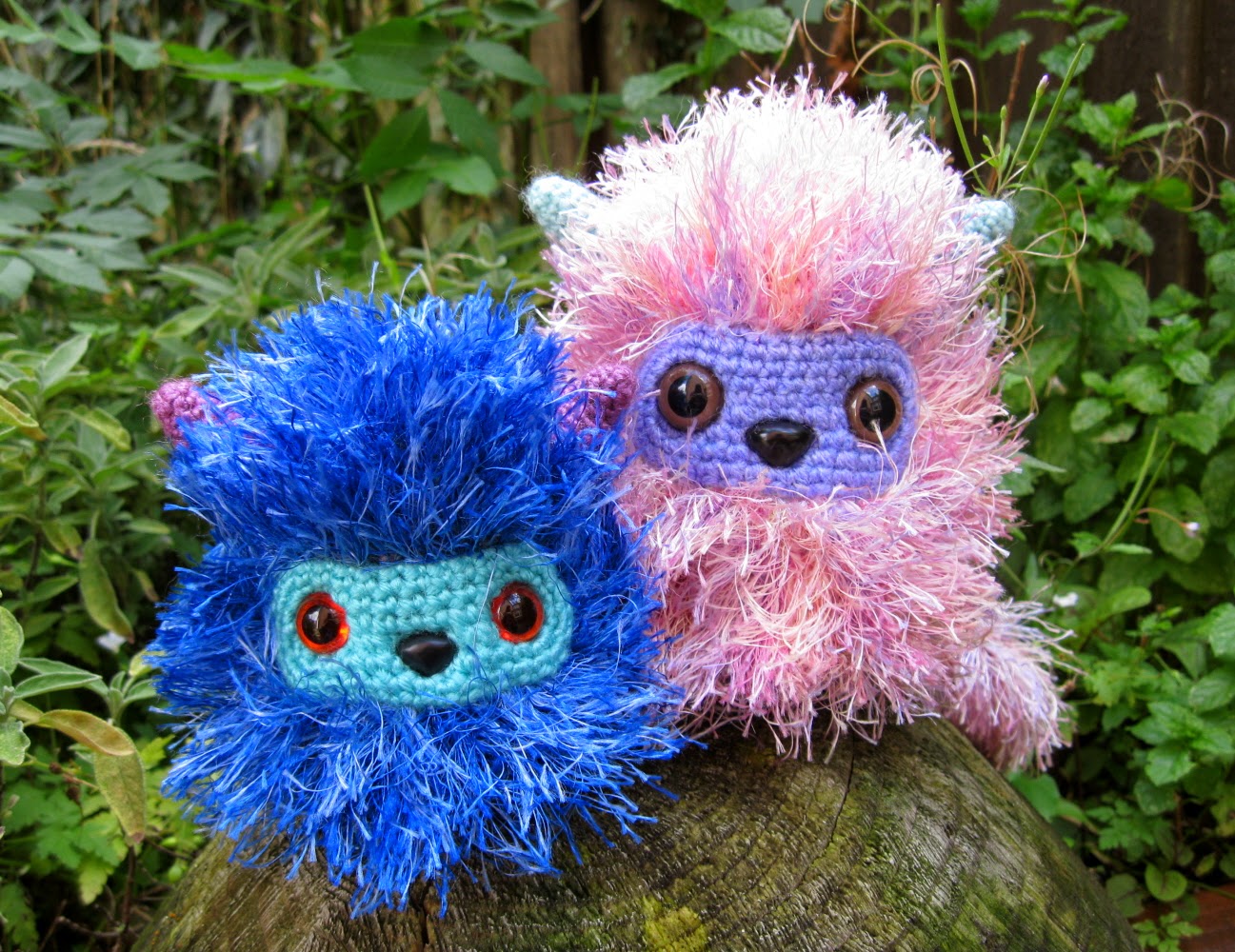LucyRavenscar Crochet Creatures Yarnbomb Creatures
