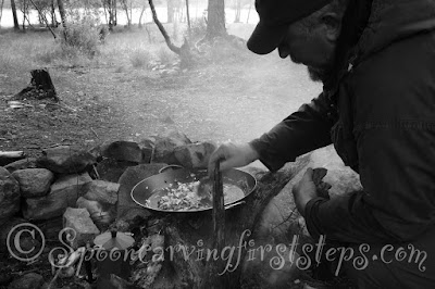 camp-fire-cooking.bushcraft-cooking.foraging