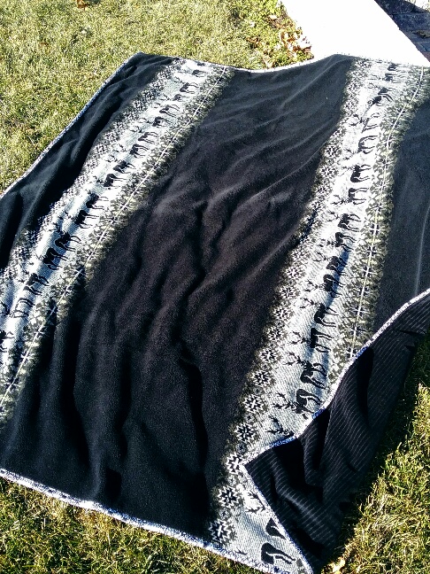 Aztec Print Fleece Fabric Blanket Kit -Perfect for Tie Blanket - 2 yds x 60