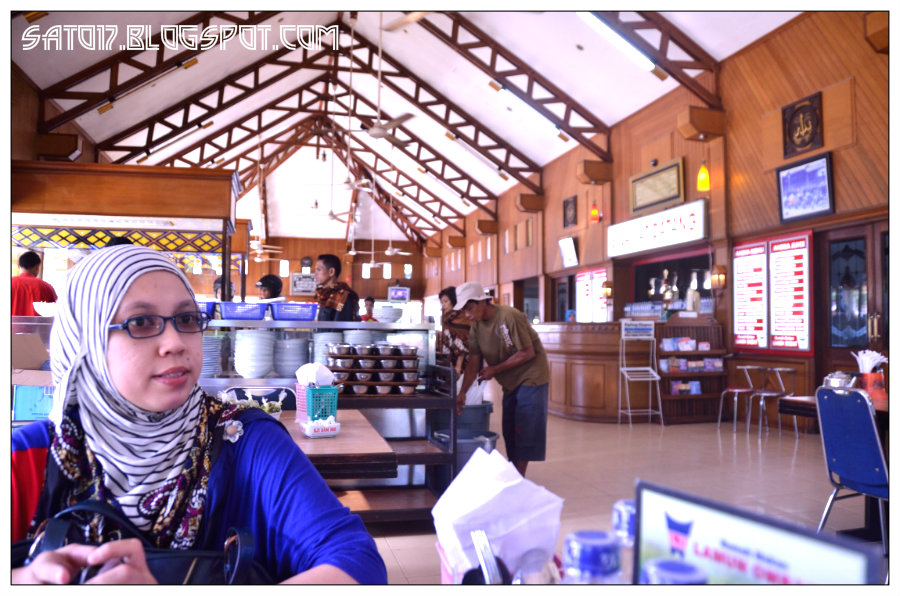 Trip Padang-Bukittinggi [3]: Rumah Makan Lamun Ombak | ~Sato Oreo~