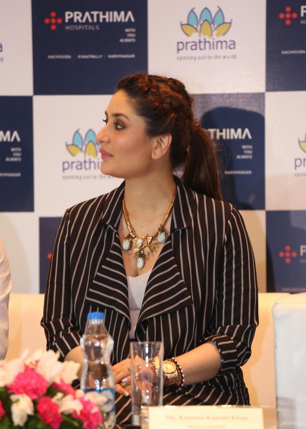 Kareena Kapoor Looks Hot At Prathima Hospital Opening Ceremony In Hyderabad