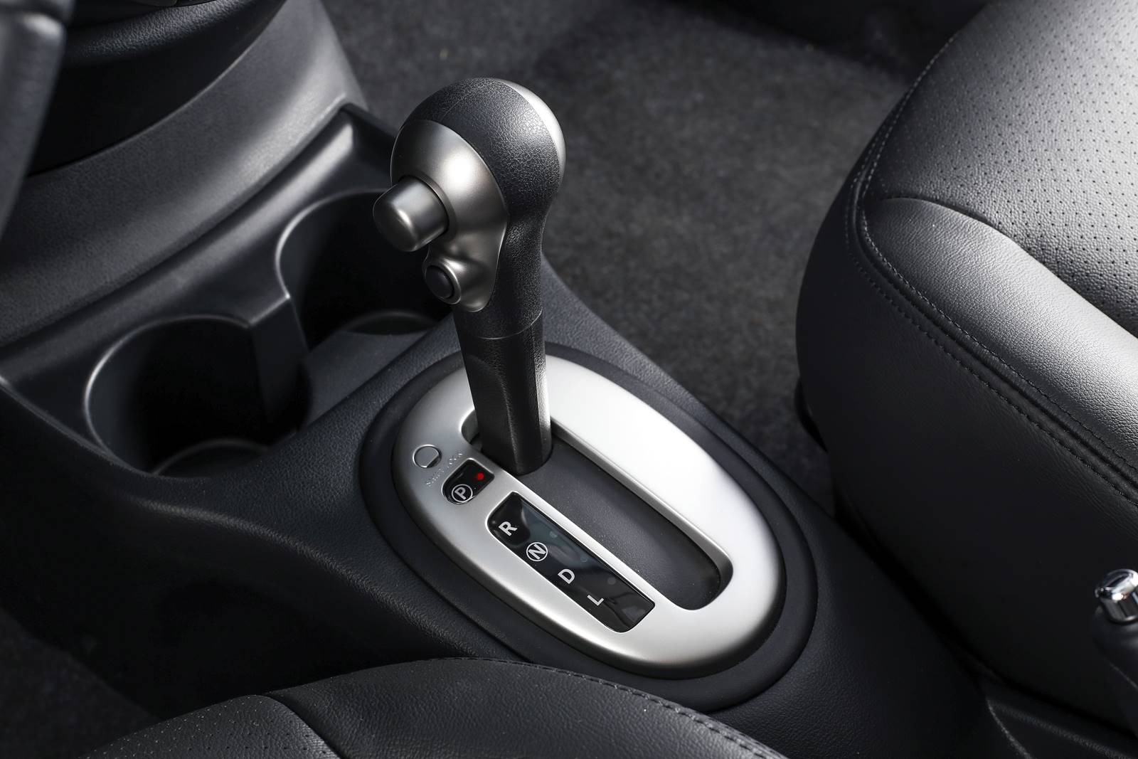 Nissan Versa 2017 Automático: consumo e especificações ... Nissan Versa 2017 Automático: consumo e especificações ...