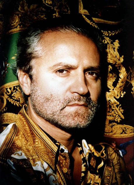 
Gianni Versace σκηνοθέτησε τη δολοφονία του; 1946-1997
