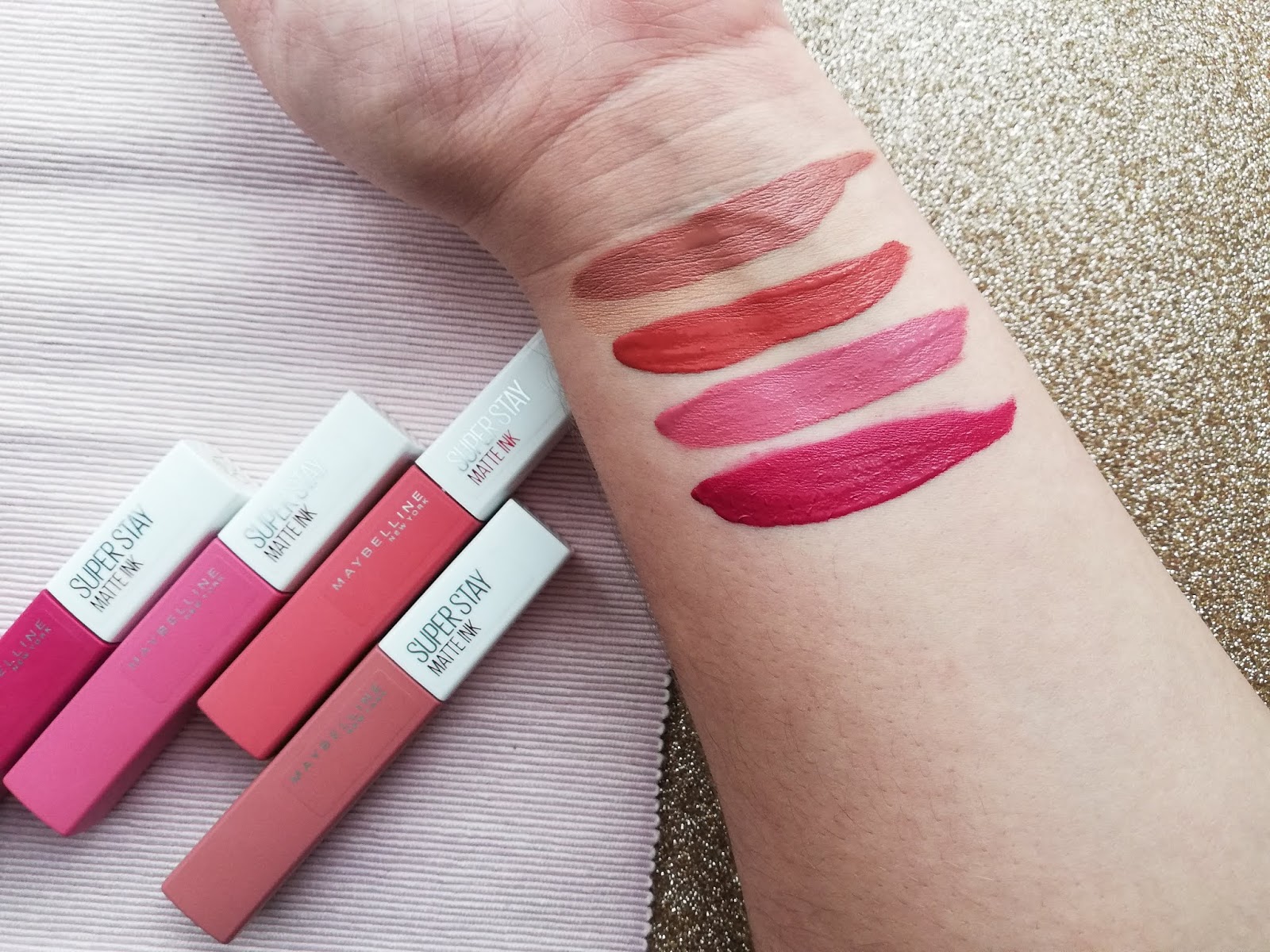 Maybelline superstay 65. помада мейбелин матовая 65. Maybelline matte ink 65. Maybelline super stay matte ink свотчи. Maybelline matte ink 180 revolutionary.