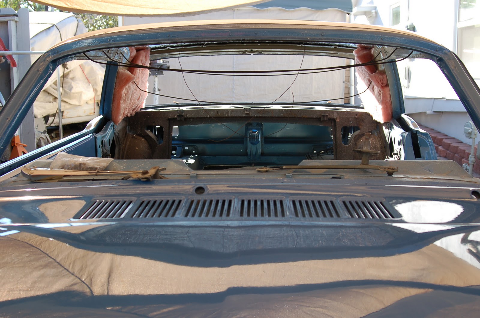 LeLu's 66 Mustang Installing the Headliner