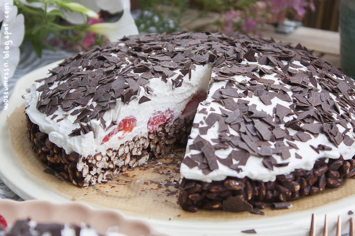 Wos zum Essn: Knusper-Puffreis-Erdbeer-Torte ohne backen [vegan]