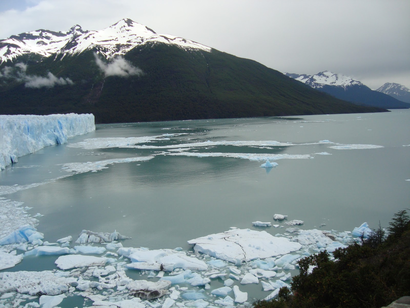 El glaciar Perito Moreno en Argentina. Esculturas en el hielo - EL AÑO DE LAS DOS PRIMAVERAS: 4 MESES VIVIENDO CHILE (4)