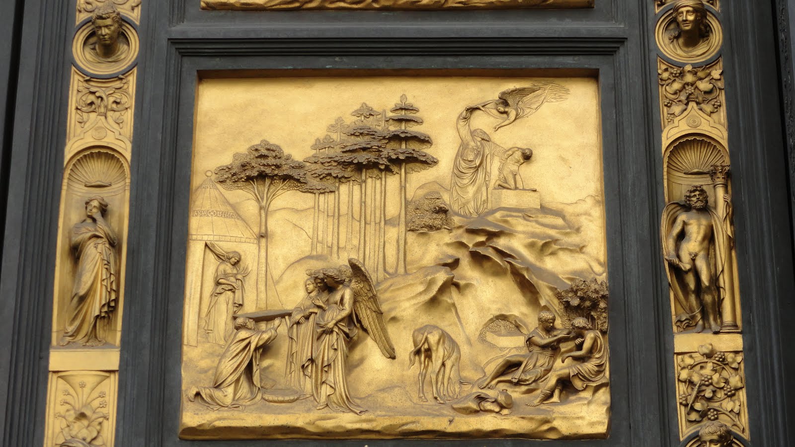 Баптистерий флоренция врата. Лоренцо гиберти райские врата. Ворота баптистерия во флоренции лоренцо гиберти. Лоренцо гиберти восточные врата флорентийского баптистерия. Ворота баптистерия во флоренции лоренцо гиберти.